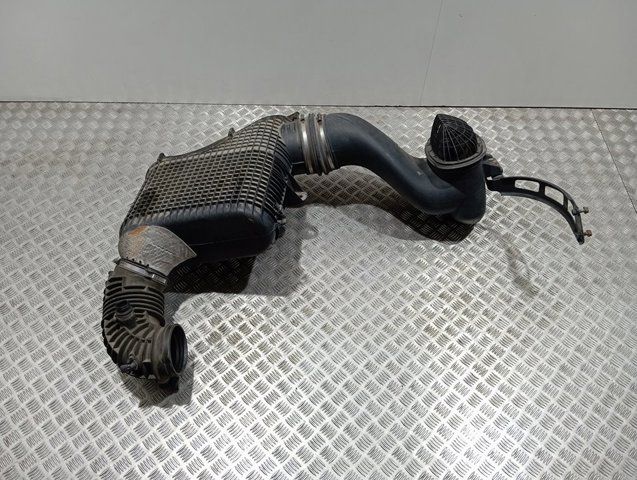 Фільтр повітряний Mercedes A0040946904