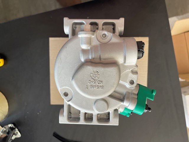 Компресор системи кондиціювання HCC 977013R000 ціна, від 261.48 USD