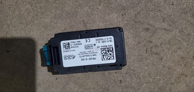 Купити 103460100C Tesla 