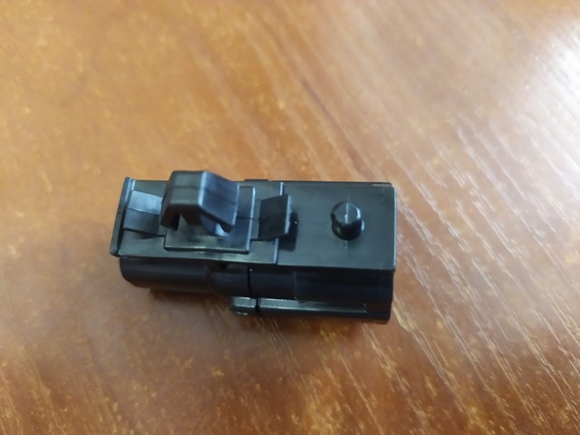  7825A136 Mitsubishi