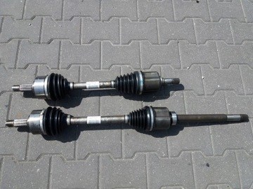 Піввісь передня ліва Mercedes A4473304900