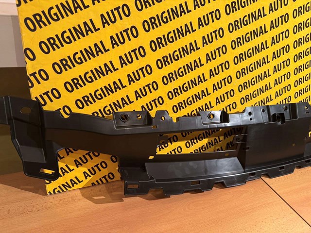 Кронштейн решітки радіатора Mazda KBB350718A ціна, від 86.15 USD