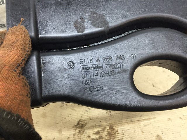 51166958743 BMW 