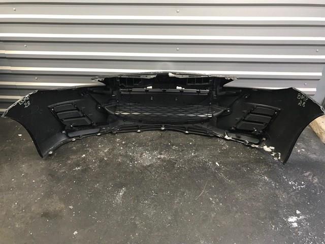 Передній бампер BCW850031 Mazda
