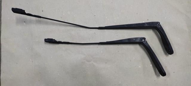 Ричаг двірника на Volvo V50  MW