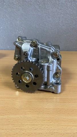 PY0114100 Mazda Масляний насос двигуна