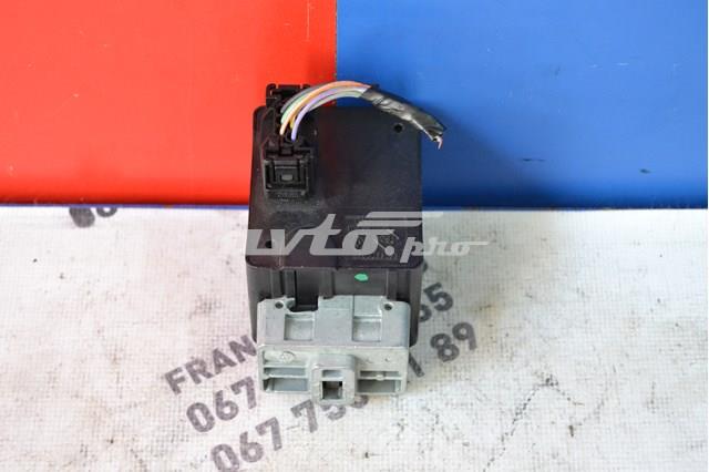 Купити 8200033233 Renault (RVI) Механізм блокування керма