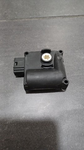 Привід заслінки печі 0132801359 Bosch