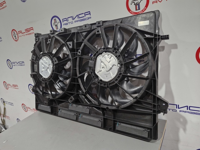 214816RR0B Nissan/Infiniti Дифузор радіатора охолодження, в зборі з мотором і крильчаткою