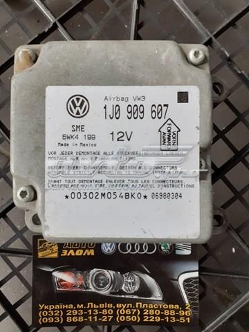 Модуль-процесор керування подушки безпеки Volkswagen Passat (B5, 3B5) (Фольцваген Пассат)
