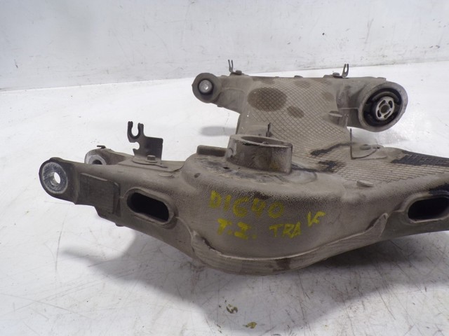 LR076679 Land Rover Важіль задньої підвіски нижній, лівий