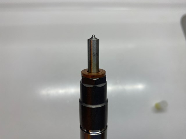 Купити 0445110749 Bosch Форсунка дизельна в зборі, розпилювач + тримач