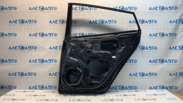 6700347211 Toyota Двері пасажирські задні праві