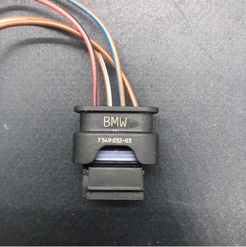 7549032 BMW 