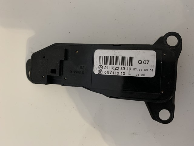 Купити A2118208310 Mercedes 