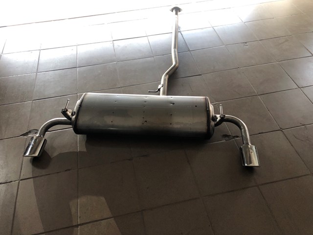 1743025221 Toyota Глушник, задня частина