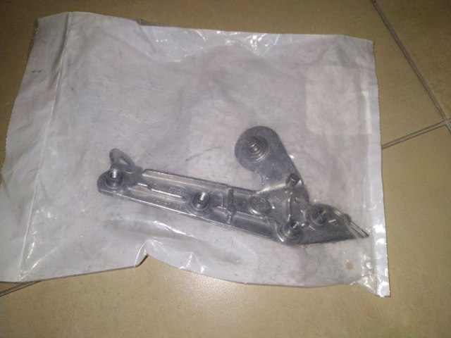  LR091701 Land Rover