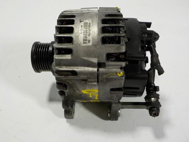 Генератор автомобільний Mitsubishi A001T70783