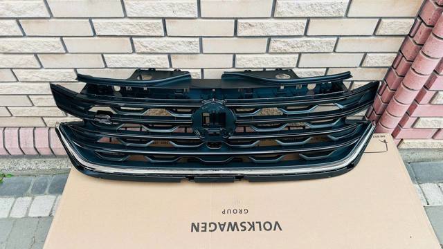 Купити 3CM853651BFOQE VAG Захисна решітка радіатора