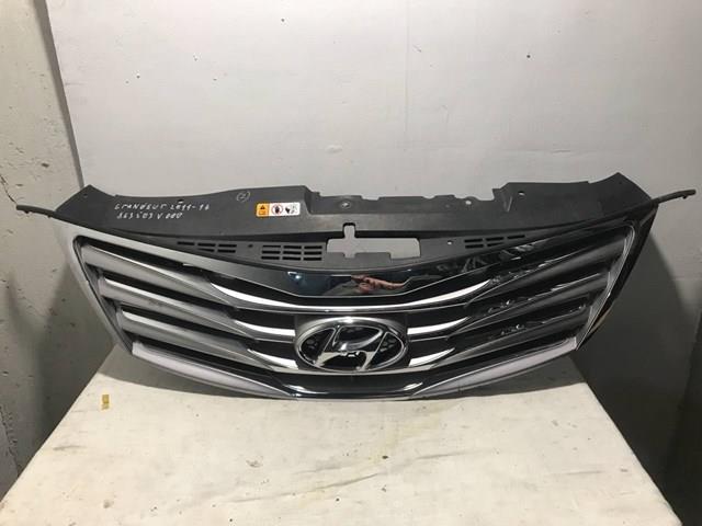 Решітка радіатора 863503V000 Hyundai/Kia