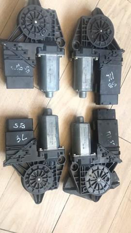 Мотор склопідйомника дверей задніх, лівих Bosch 0130821697 ціна, від 6.29 USD
