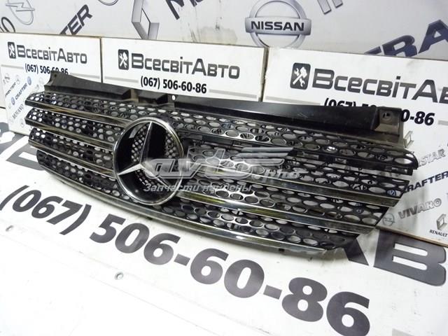 A63988002859120 Mercedes решітка радіатора