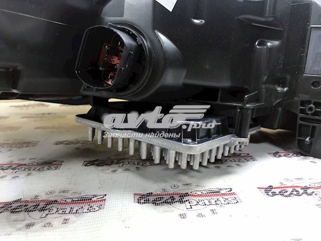 Купити LR169904 Land Rover Фара ліва передня