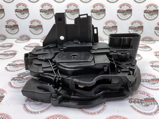  Land Rover LR153712