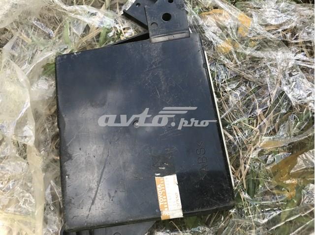 8865033711 Toyota 