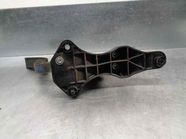  Hyundai/Kia 327262B100 ціна, від 17.91 USD