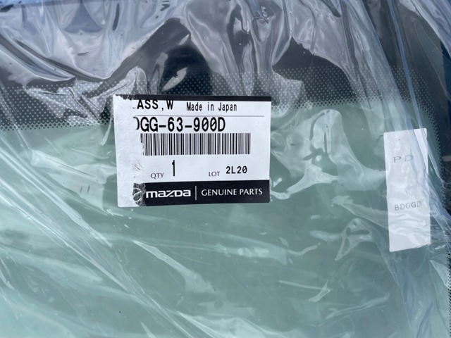 Скло лобове Mazda BDGG63900D