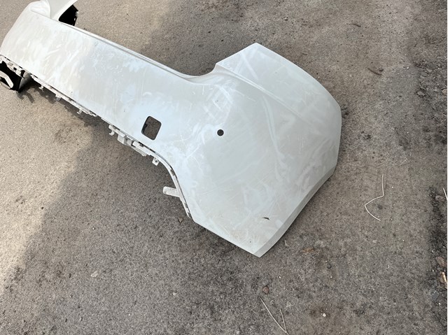 Бампер задній Signeda PPG04055BA