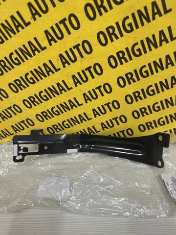 Кронштейн бампера заднього, правий Mazda KB7W52B22A ціна, від 8.45 USD