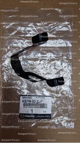 KB7W5322Y Mazda Кронштейн кріплення крила переднього правого, передній
