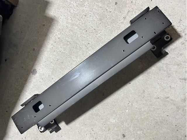  Land Rover LR129037