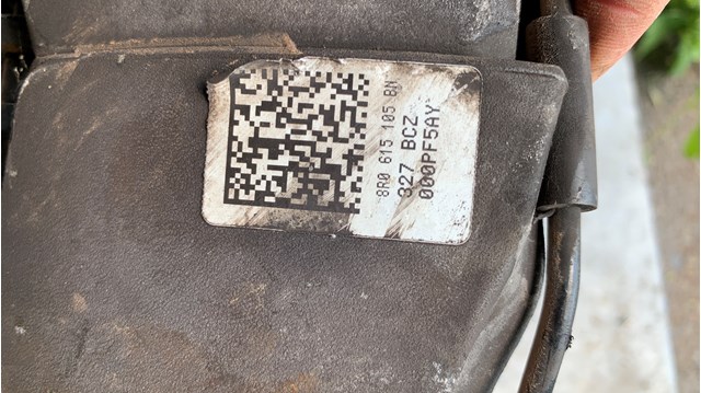 Купити 8R0615105 VAG 