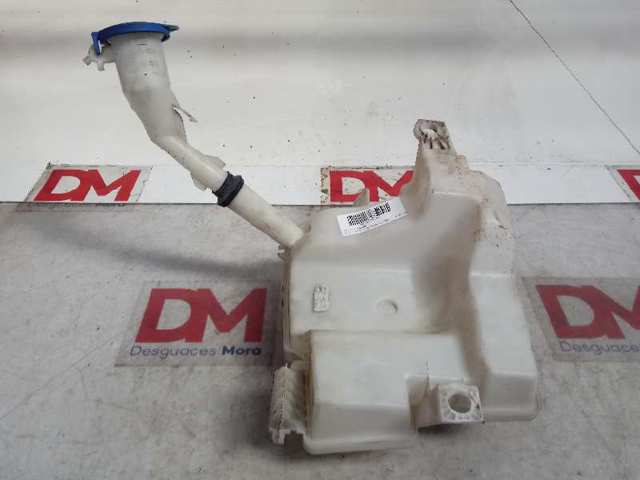 Бачок омивача лобового скла Ford BV6117B613AC ціна, від 14.18 USD