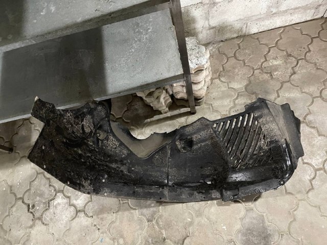 Підкрилок переднього крила, лівий Mercedes A4638842700 ціна, від 94.27 USD