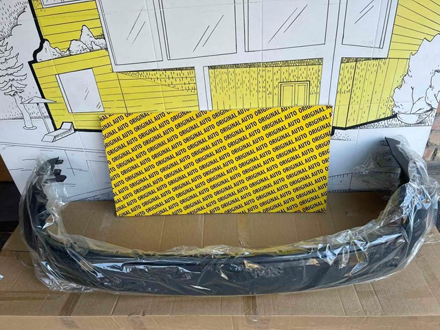 Задній бампер VA4050221A Mazda