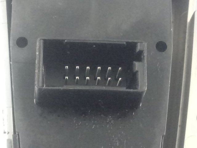 921759401 BMW 
