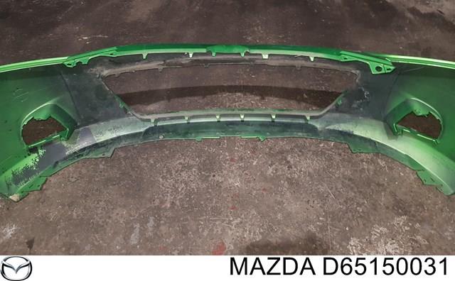 D65150031 Mazda Бампер передній в зборі