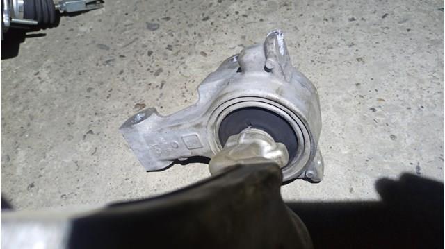 545011DR0A Nissan/Infiniti Поперечний важіль