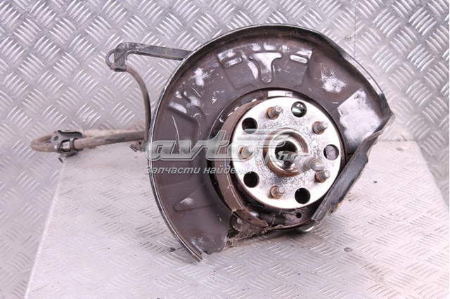 Цапфа - поворотний кулак задній, правий 4230430110 Toyota