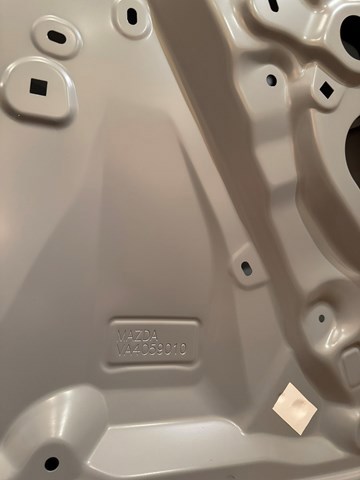 VAY05902XA Mazda 