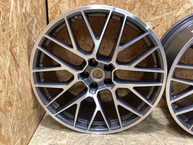  Porsche 95B601025DL ціна, від 696.82 USD