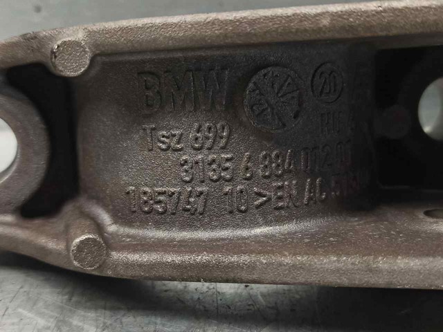 31356884012 BMW Хомут кріплення втулки стабілізатора, переднього