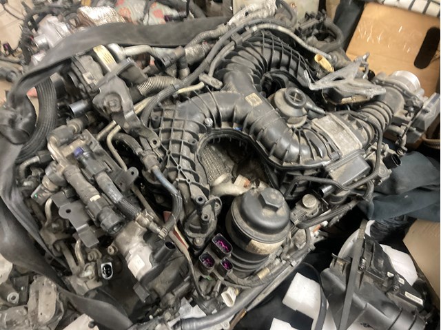 ДВЗ VAG DHXA ціна, від 12064.61 USD