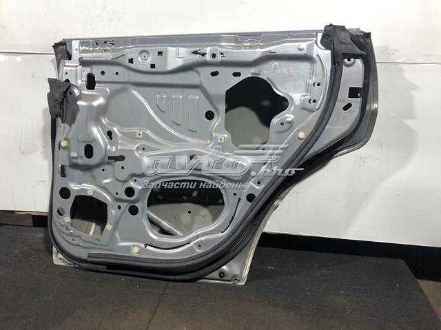 Двері задні в зборі Subaru 60409SA0029P