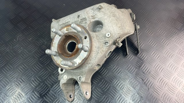 Цапфа - поворотний кулак задній, правий Land Rover LR090542 ціна, від 132.89 USD