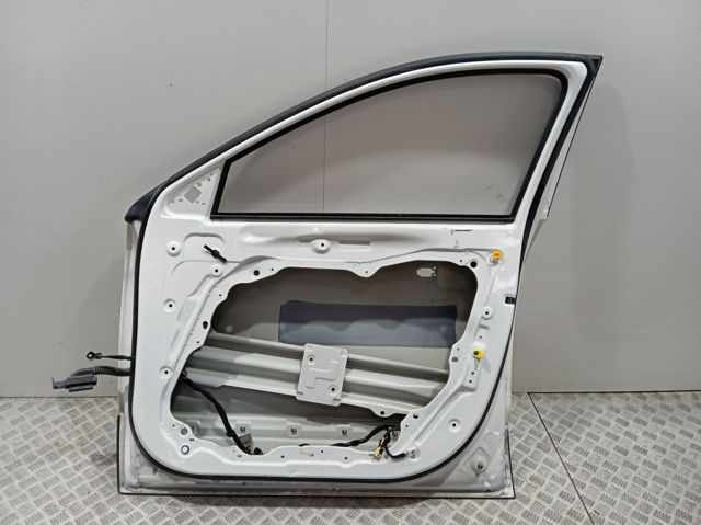 Двері передні, праві Hyundai/Kia 76004AT000 ціна, від 277.78 USD